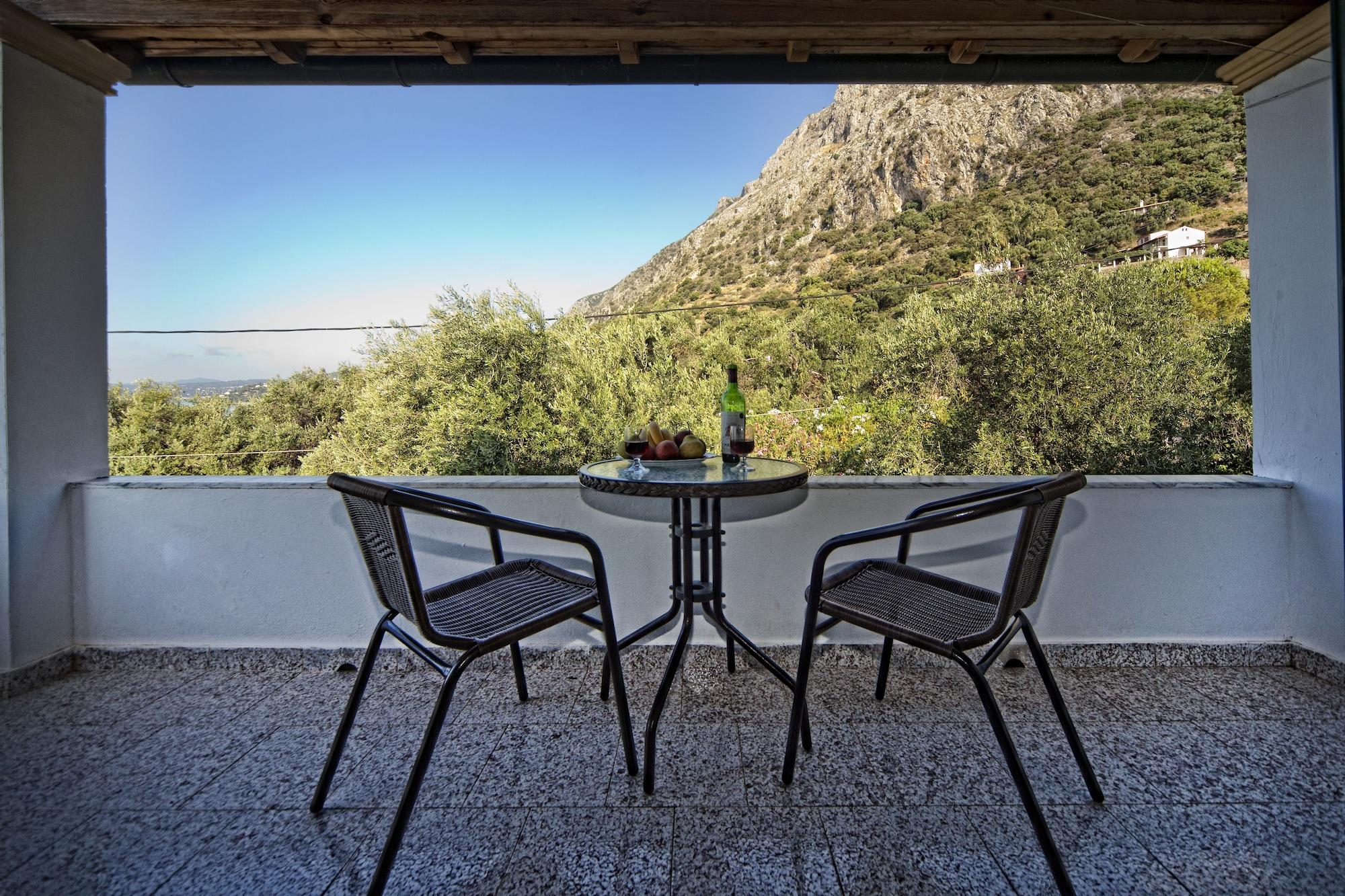 Crystal Blue Hotel, Barbati Buitenkant foto