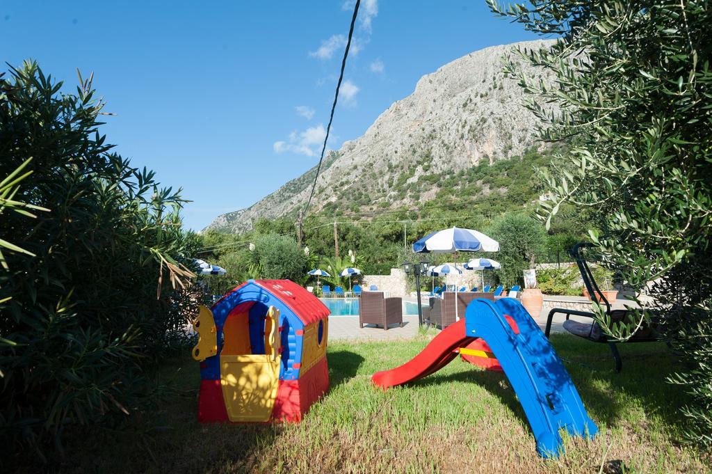 Crystal Blue Hotel, Barbati Buitenkant foto
