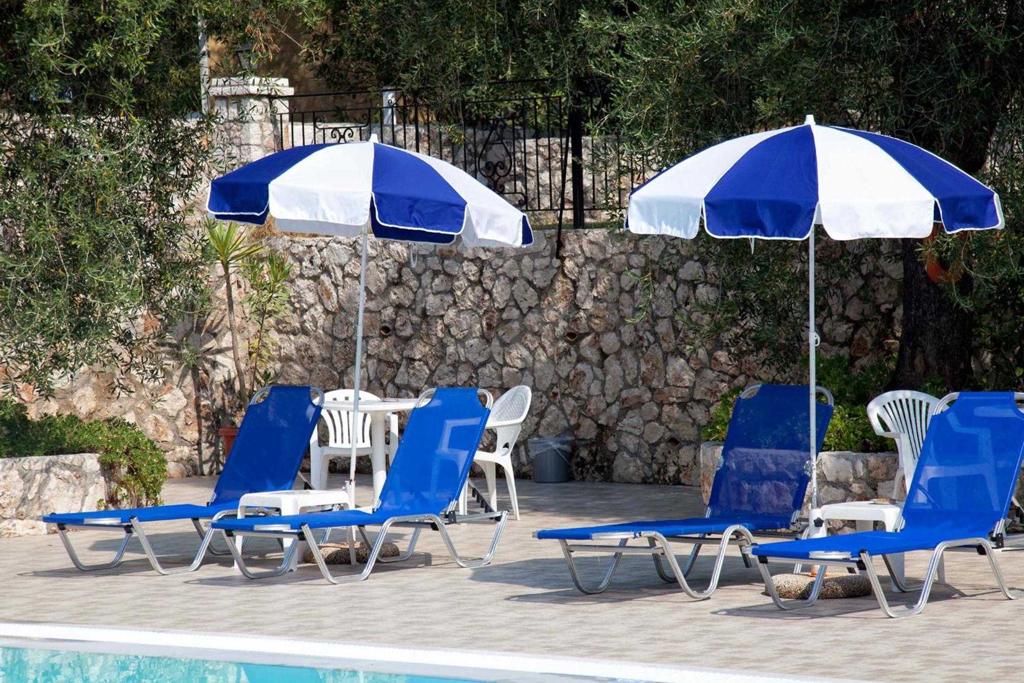 Crystal Blue Hotel, Barbati Buitenkant foto